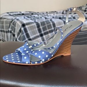 Polka dot wedges